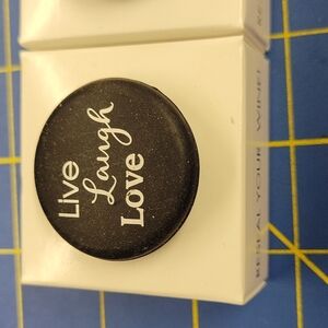 Capabunga - Capabubbles  Reseal Your Wine Bottle